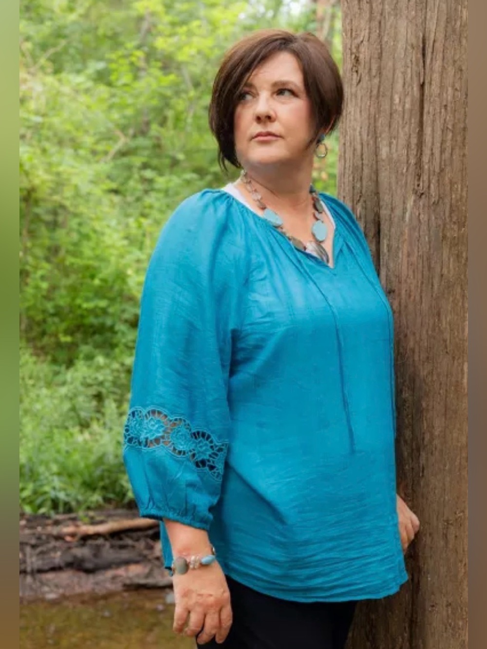 Boho Chic Chicos Sz 1 US M Teal Blue Tie Front Peasant Blouse Embroidered Sleeve